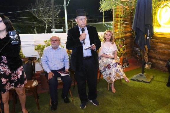 Presentación del libro "Entre los anillos de Saturno"